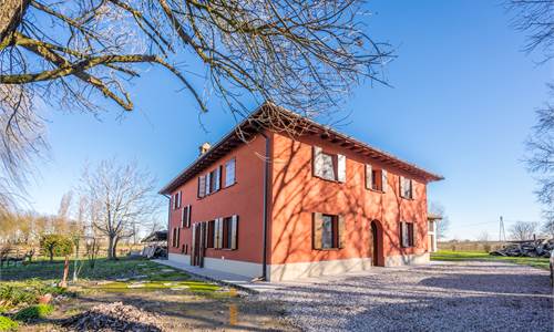 Villa In Vendita a Crevalcore